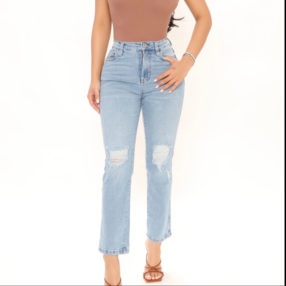 🩷 3 for $25 Fashion nova Hailey high rise slim straight jeans- light blue wash